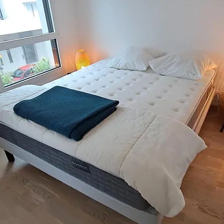 Spacious Near The Sea Apartment